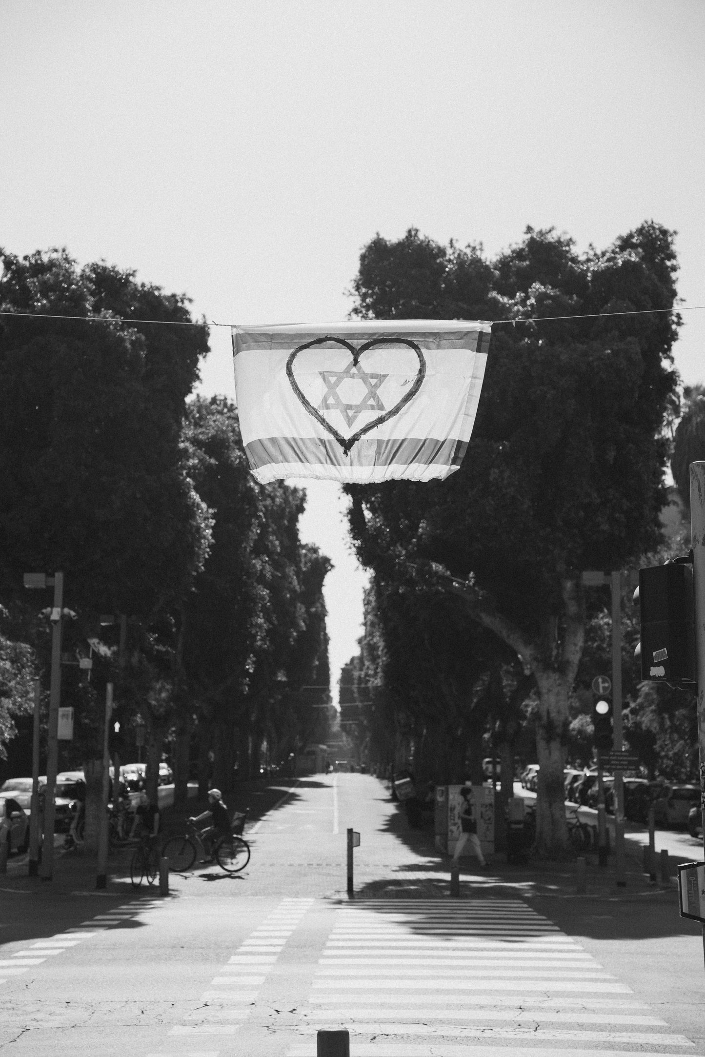 Am Israel Chai in vintage B&W